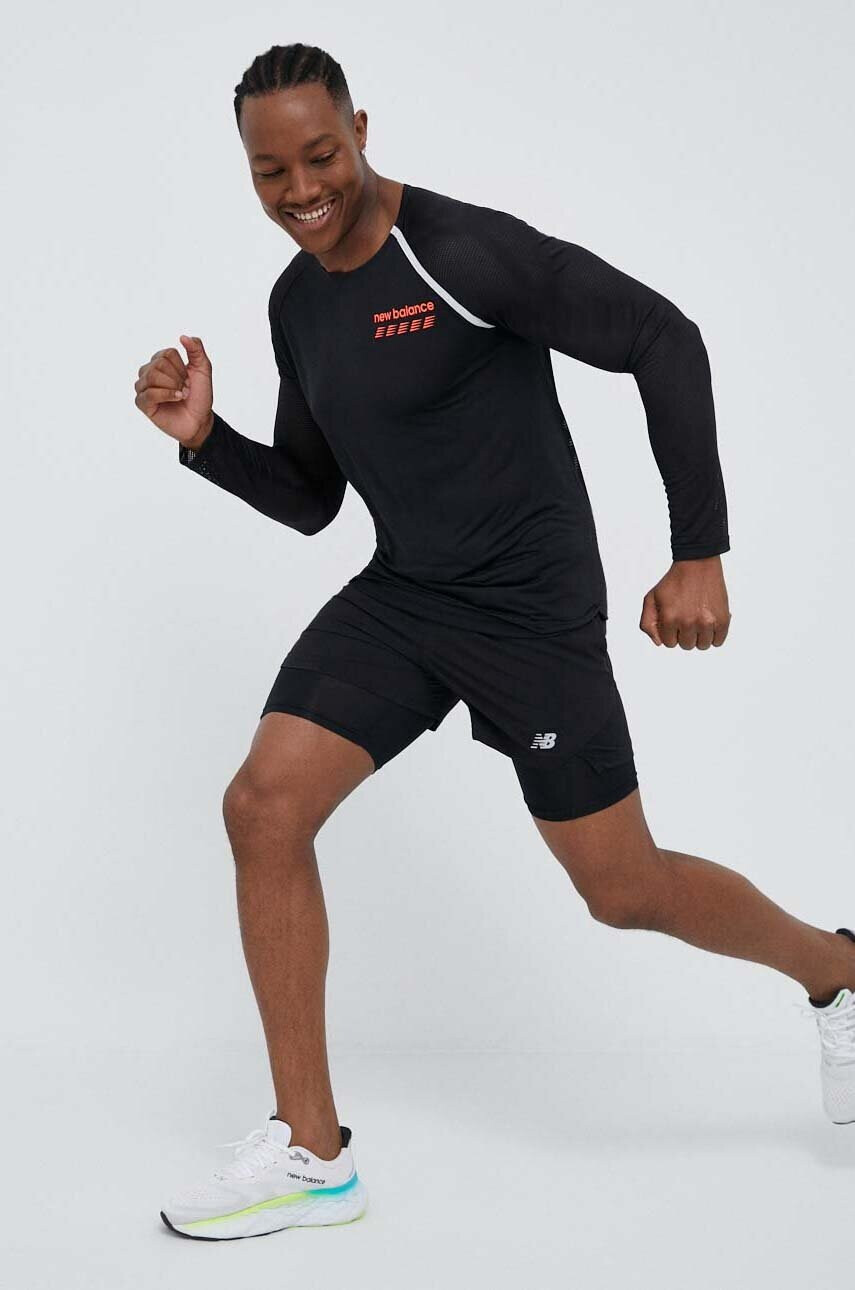 New Balance Къс панталон за бягане Accelerate Pacer в черно - Pepit.bg