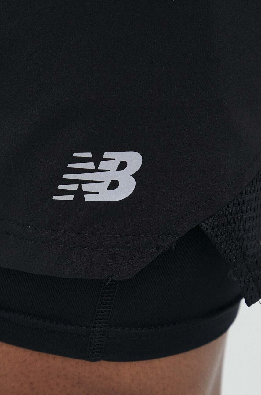 New Balance Къс панталон за бягане Accelerate Pacer в черно - Pepit.bg
