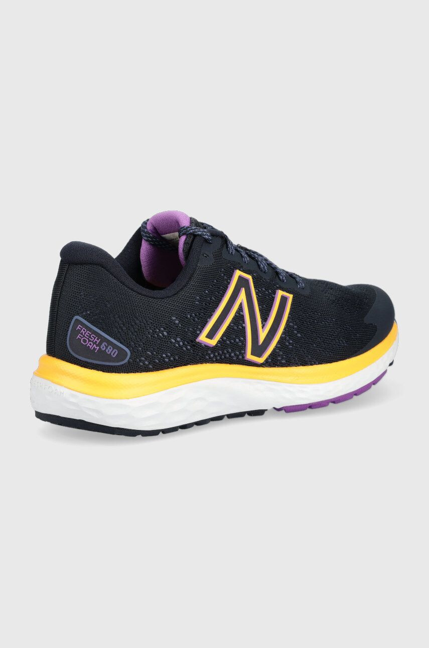 New Balance Маратонки Fresh Foam 680v7 в черно - Pepit.bg