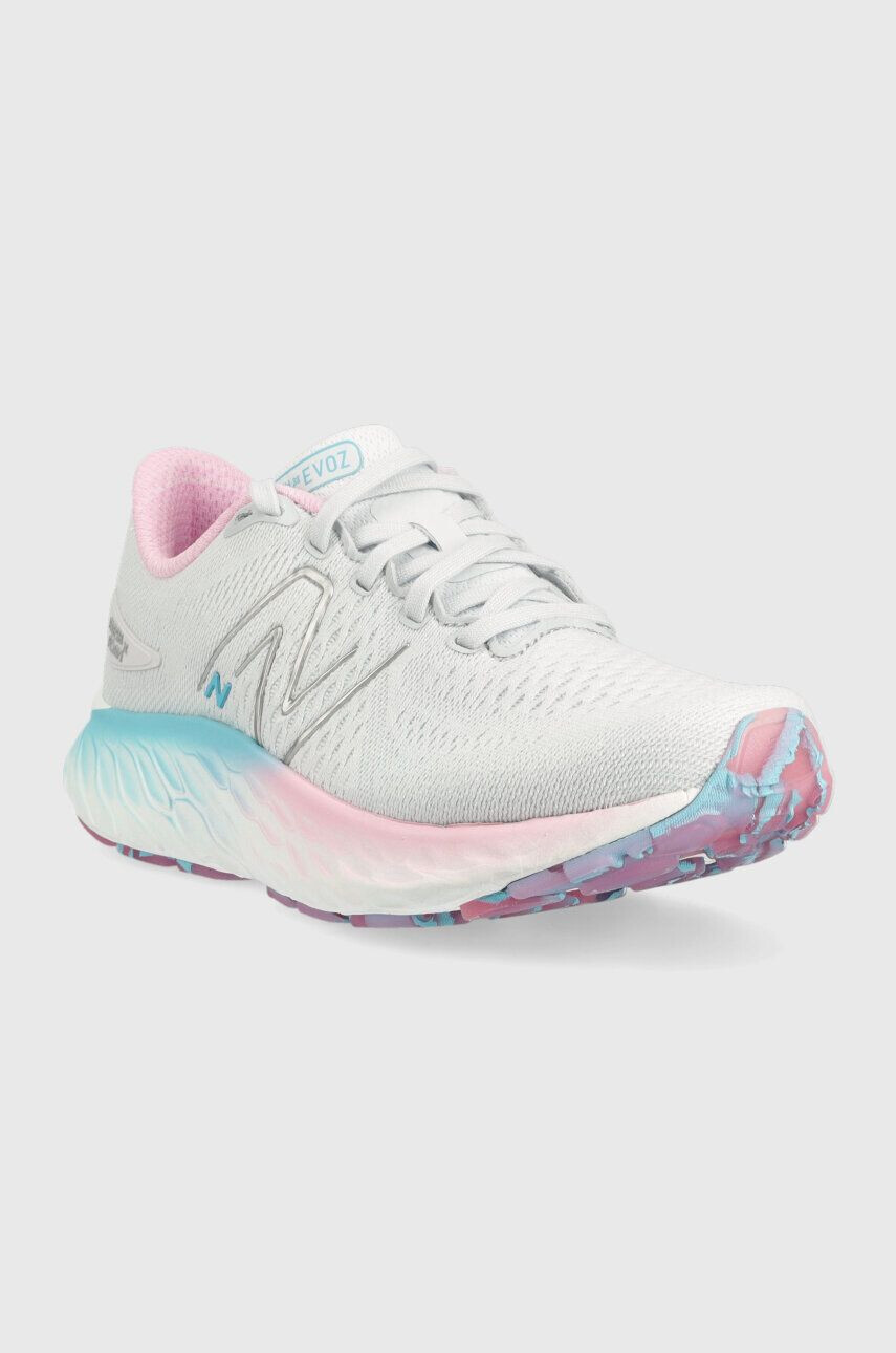 New Balance Обувки за бягане Fresh Foam Evoz v3 в сиво - Pepit.bg