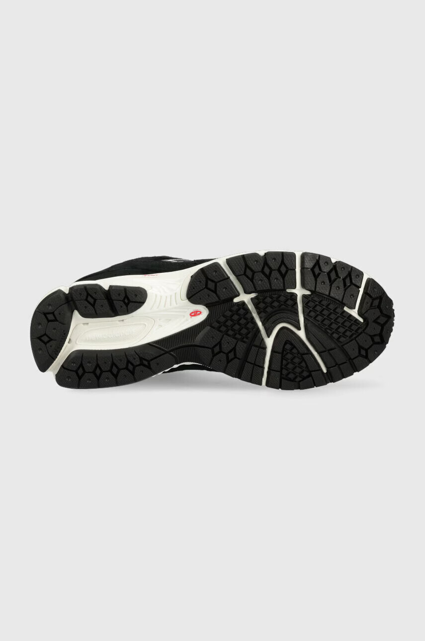 New Balance Маратонки M2002REB в черно - Pepit.bg
