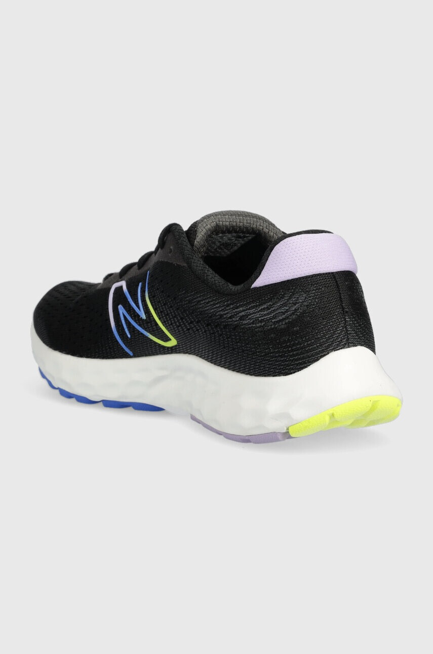 New Balance Обувки за бягане W520 в черно - Pepit.bg