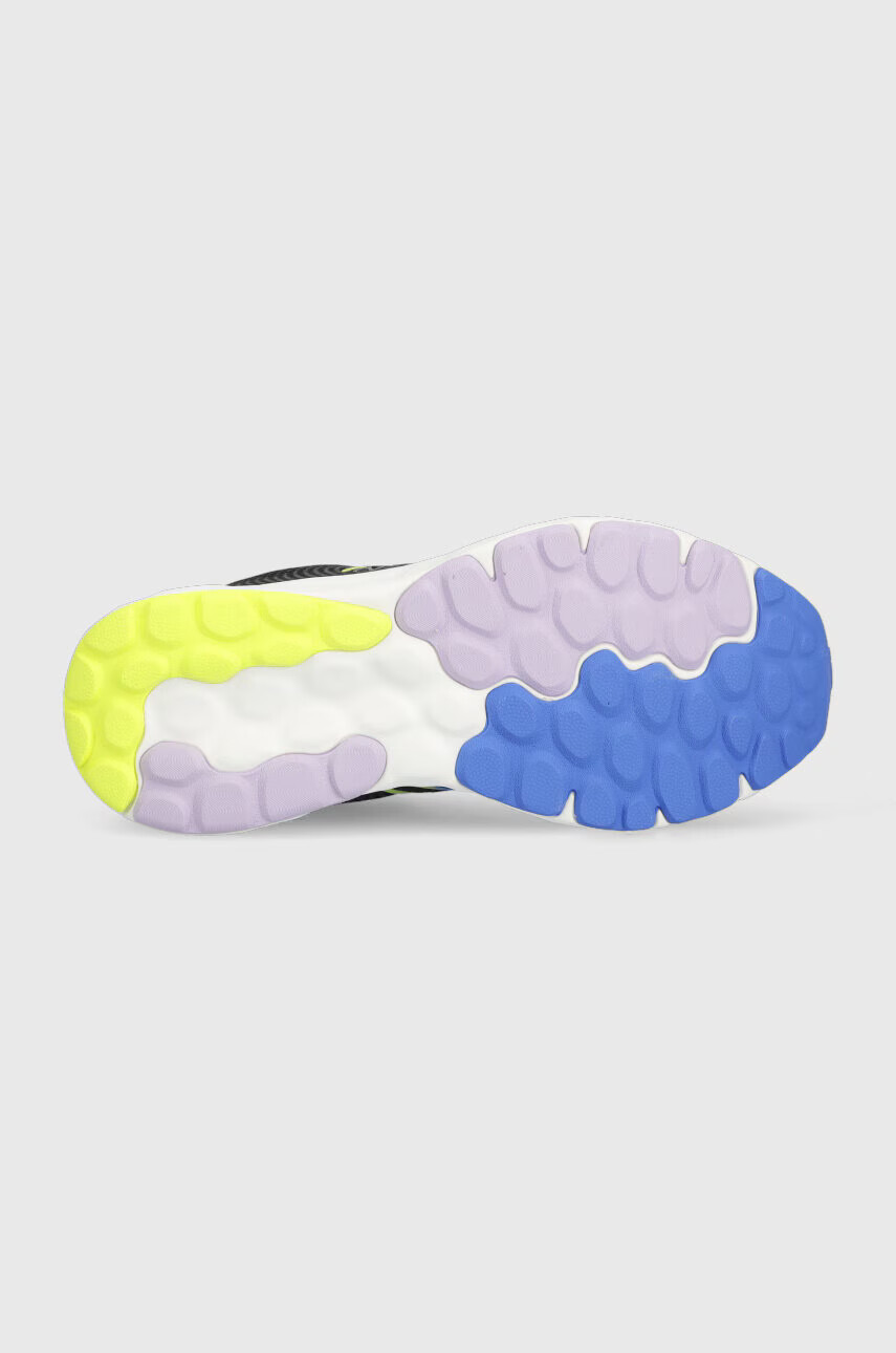 New Balance Обувки за бягане W520 в черно - Pepit.bg