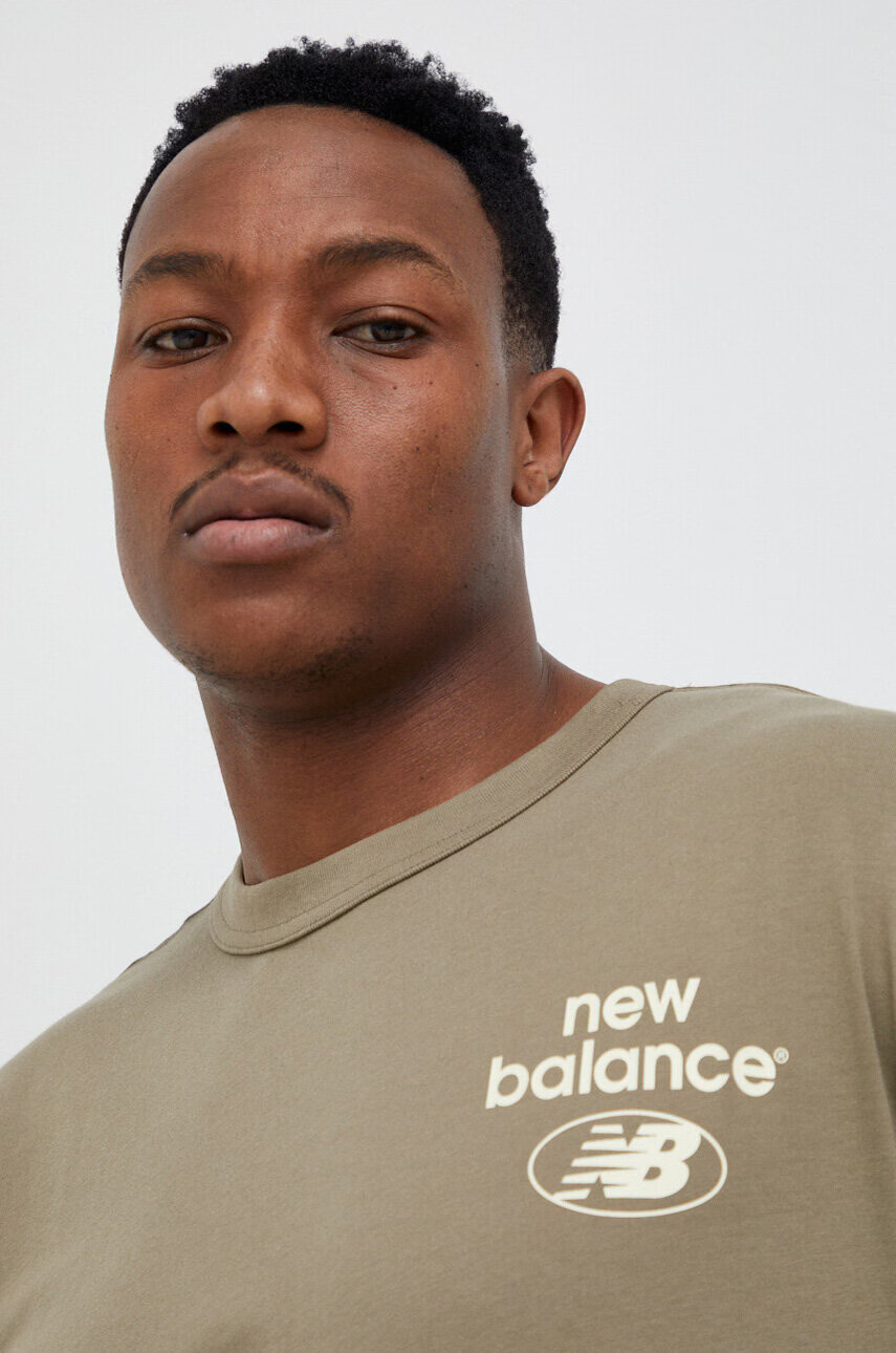 New Balance Памучна тениска в зелено - Pepit.bg