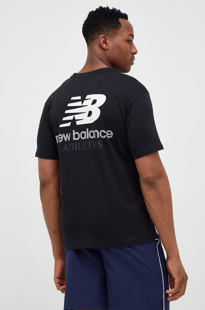 New Balance Памучна тениска в черно с принт - Pepit.bg