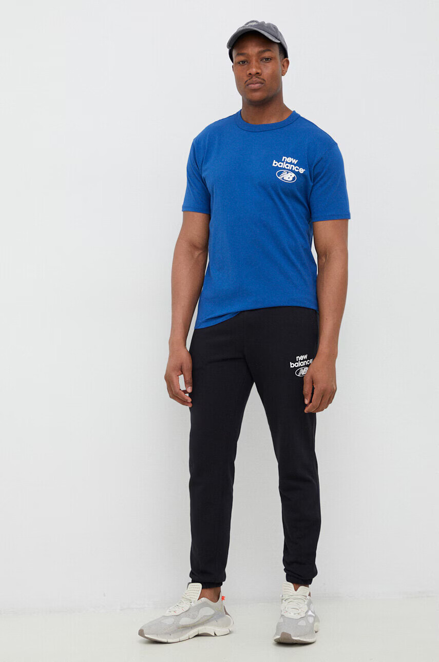 New Balance Памучна тениска в синьо с принт - Pepit.bg
