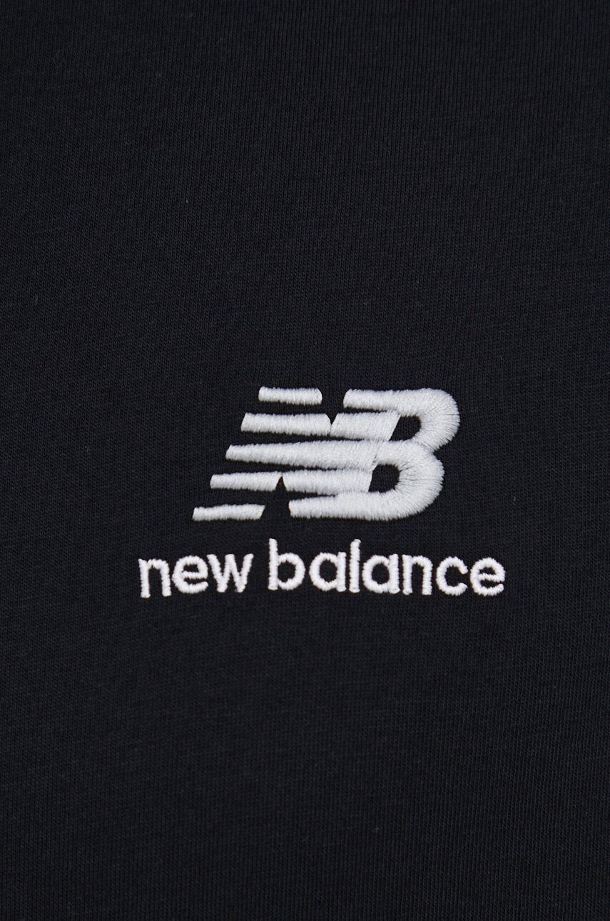 New Balance Памучна тениска UT21503BK в черно с изчистен дизайн - Pepit.bg