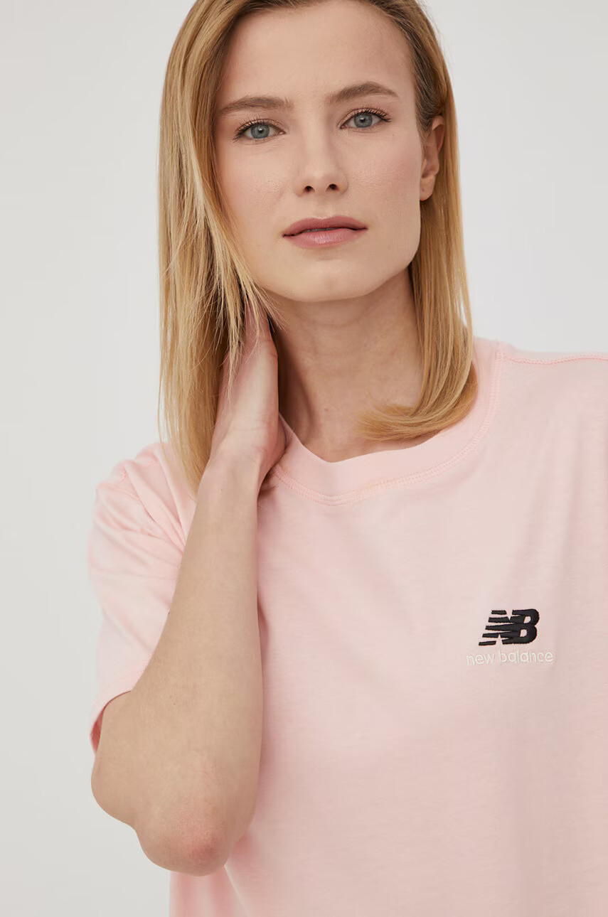New Balance Памучна тениска UT21503PIE в розово - Pepit.bg
