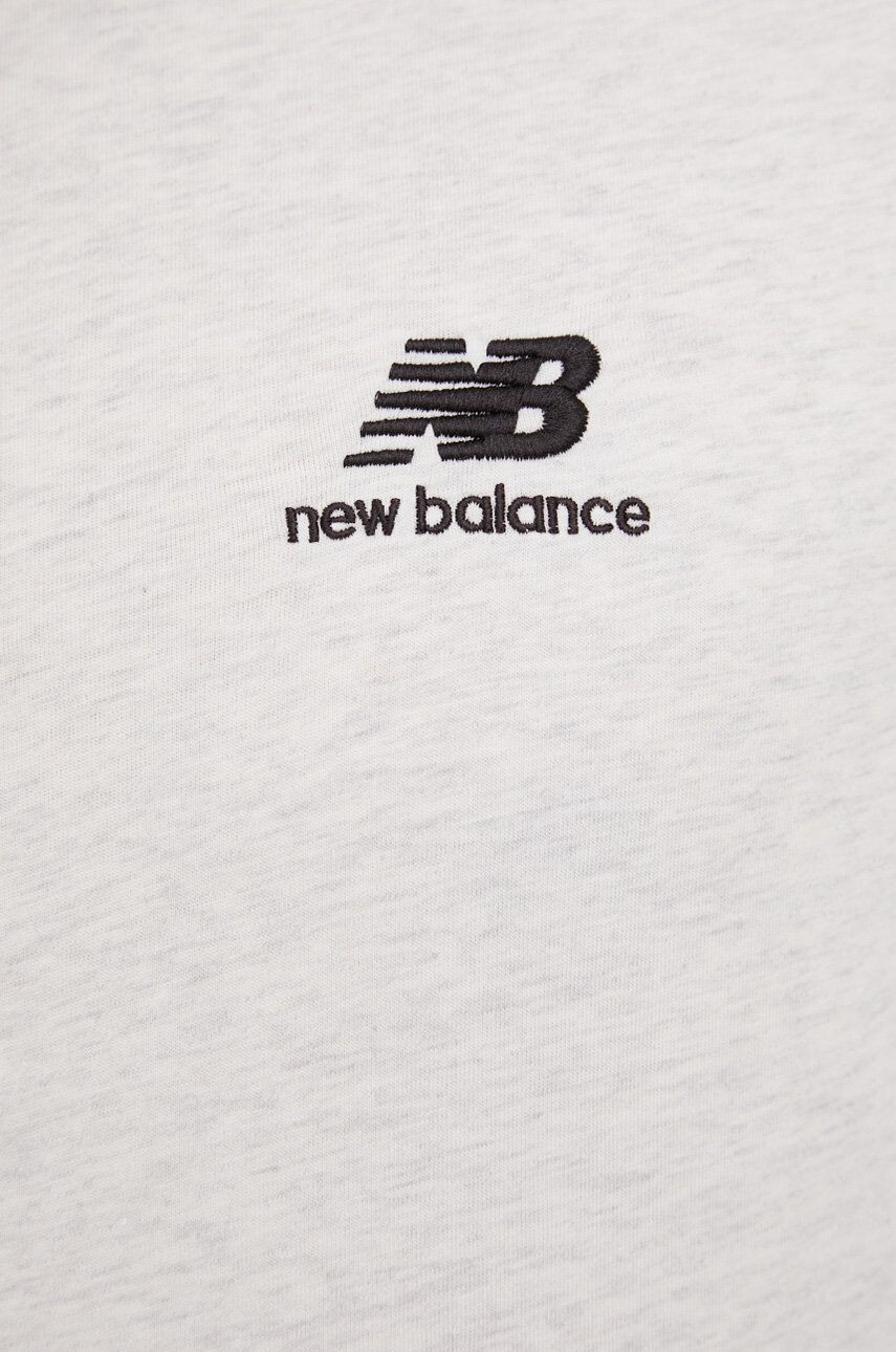 New Balance Памучна тениска UT21503SAH в сиво с апликация - Pepit.bg