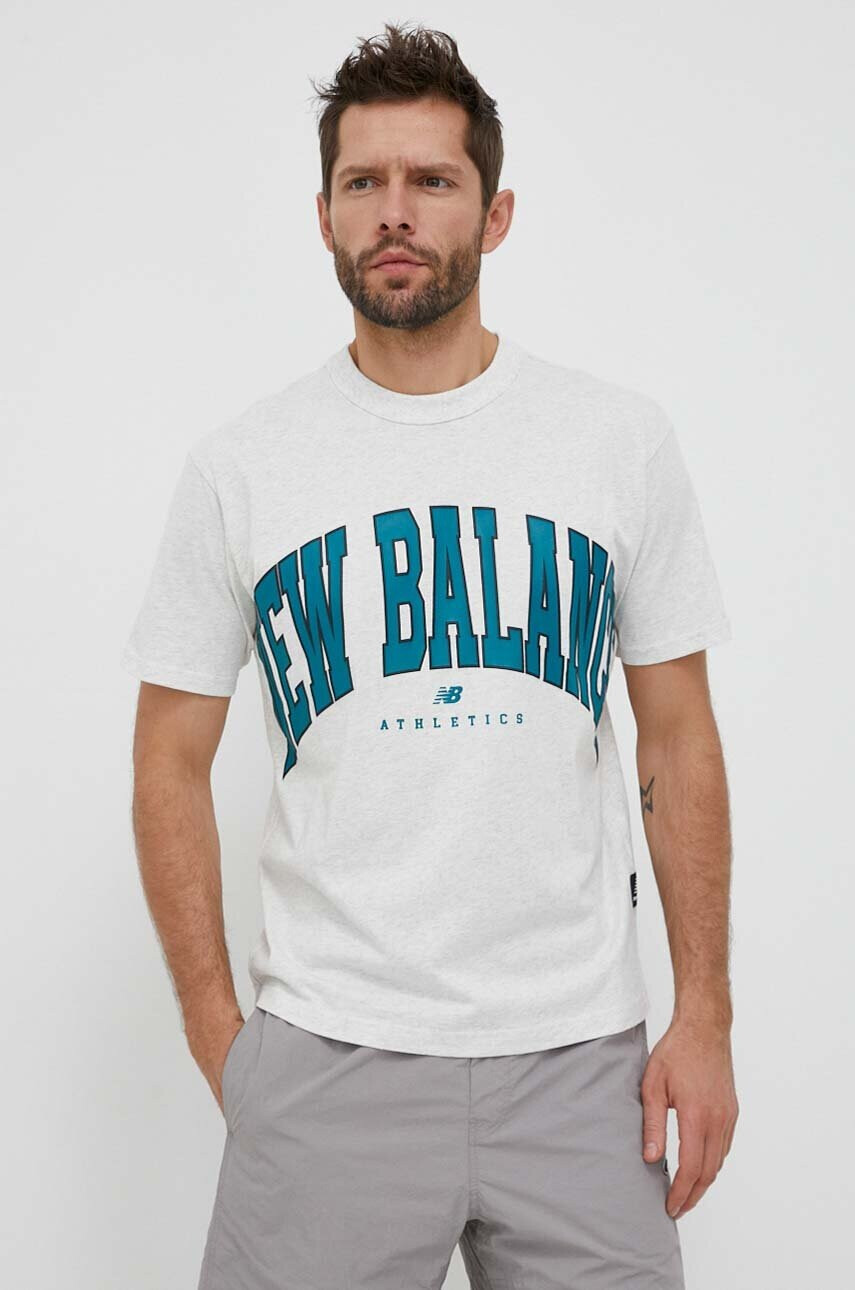 New Balance Памучна тениска UT31551SAH в сиво с принт - Pepit.bg