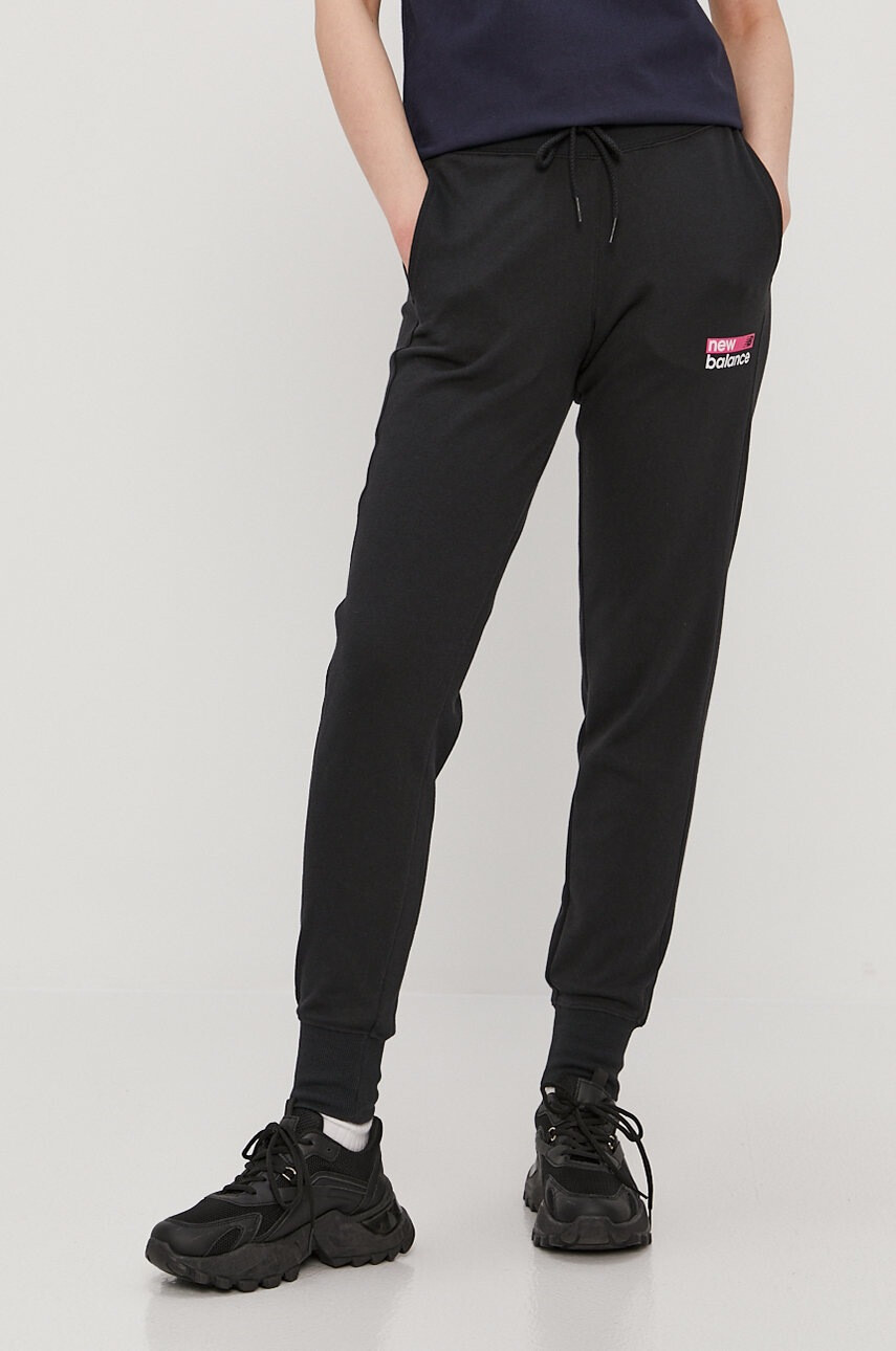 New Balance Панталони - Pepit.bg