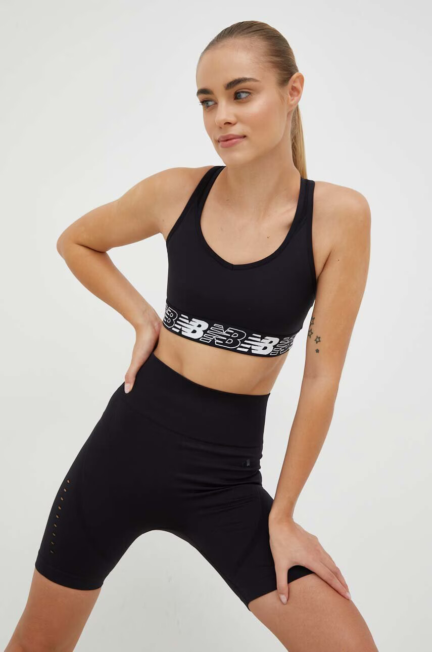 New Balance Спортен сутиен Pace Bra 3.0 в черно - Pepit.bg