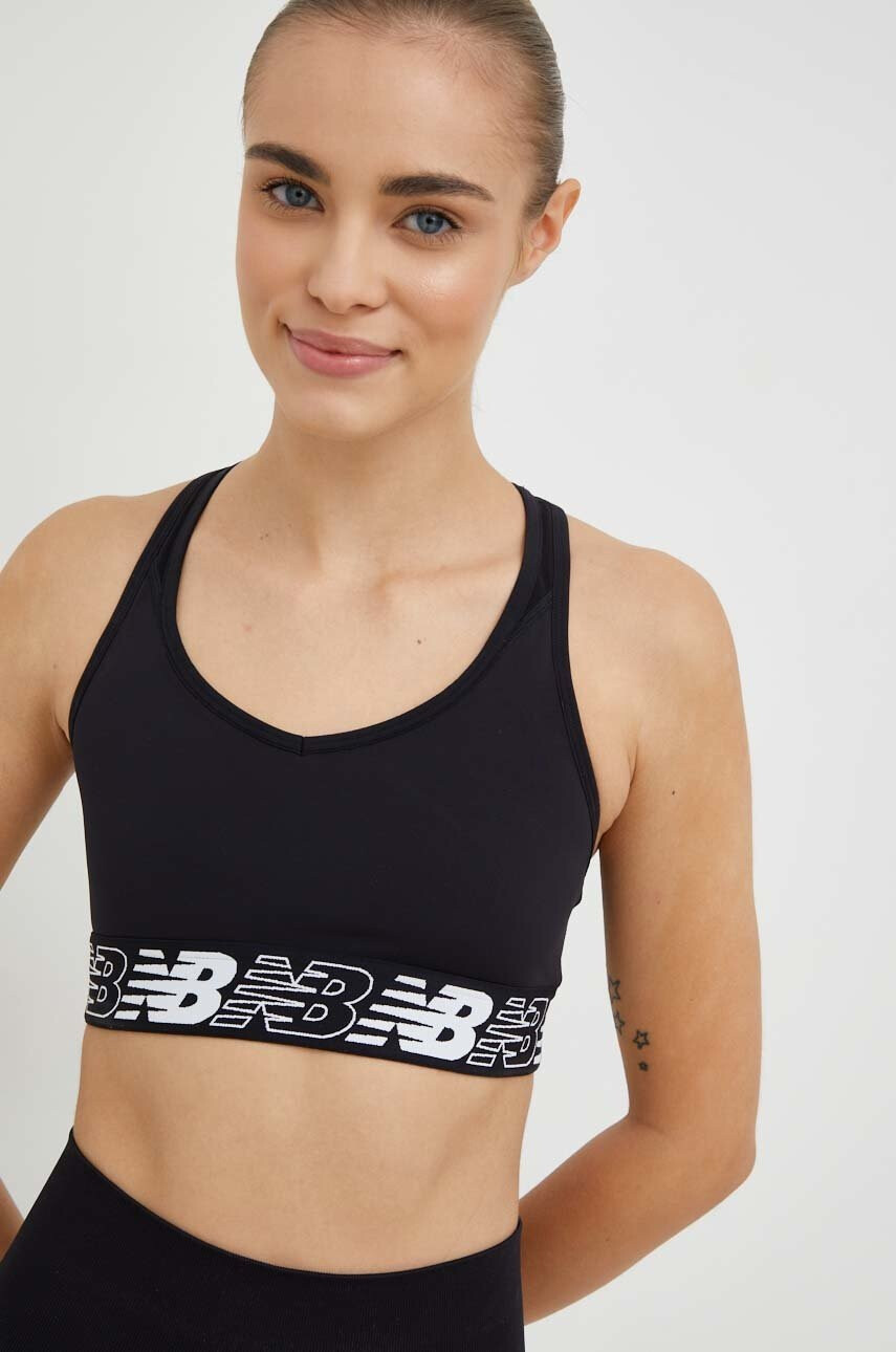 New Balance Спортен сутиен Pace Bra 3.0 в черно - Pepit.bg