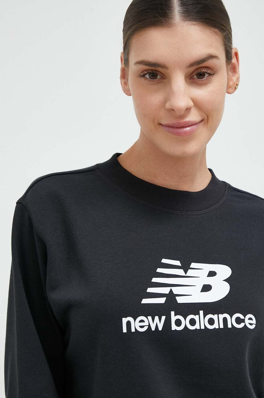 New Balance Суичър в черно с принт - Pepit.bg