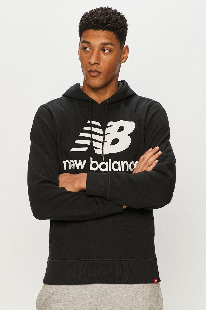 New Balance Суичър MT03558BK мъжки в черно с принт - Pepit.bg