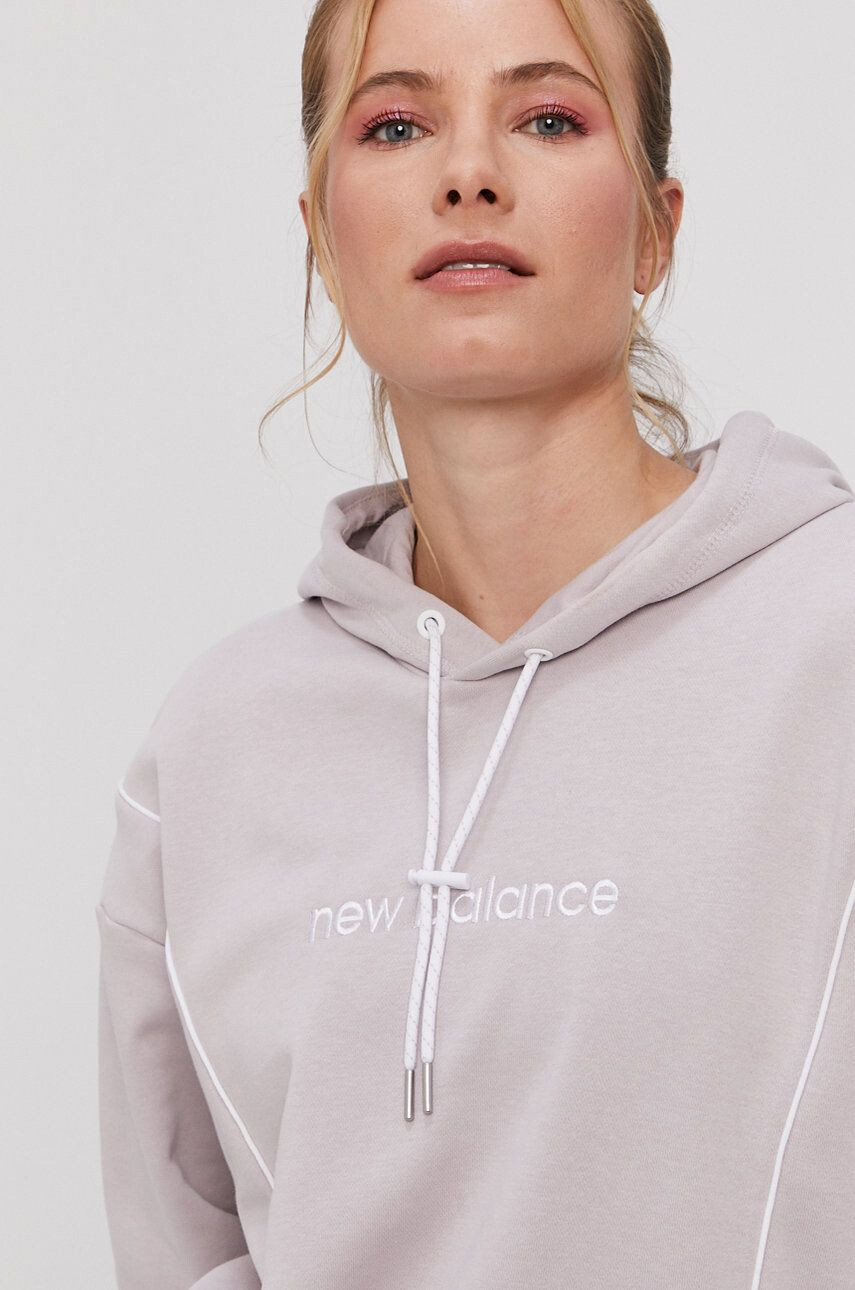 New Balance Суичър в черно с изчистен дизайн - Pepit.bg