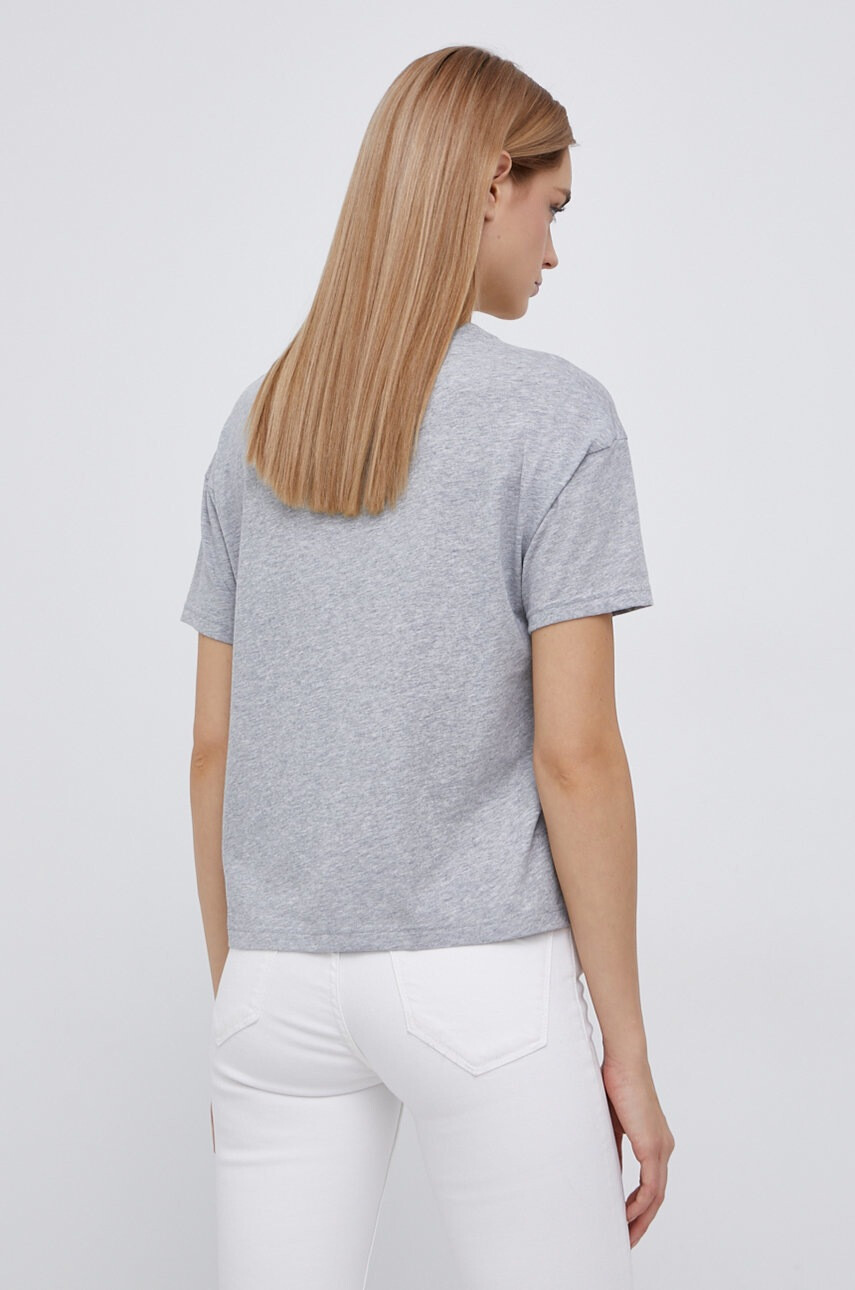 New Balance Тениска WT03805AG дамска в сиво - Pepit.bg