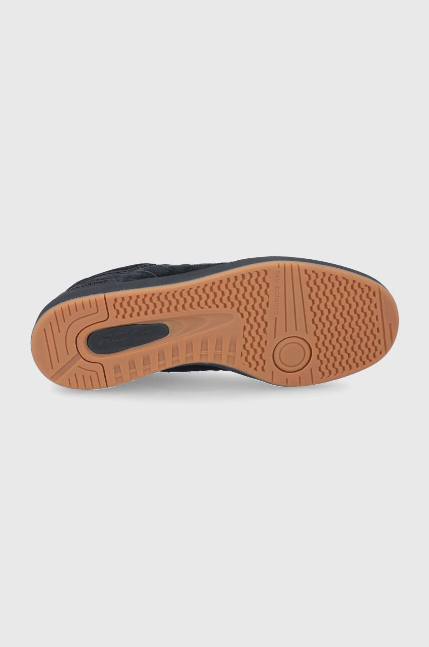 New Balance Велурени обувки - Pepit.bg