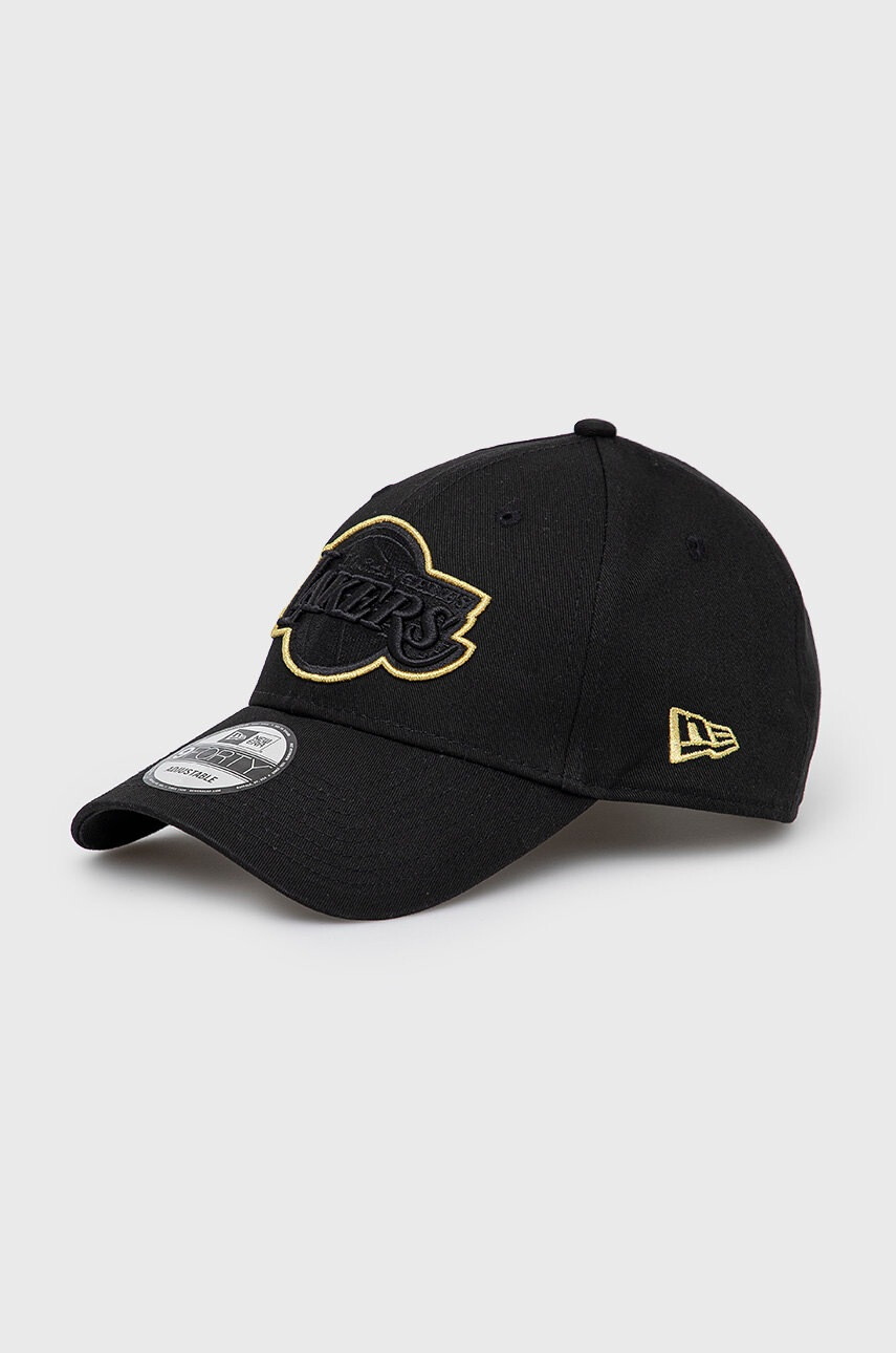 New Era Шапка в черно с апликация - Pepit.bg