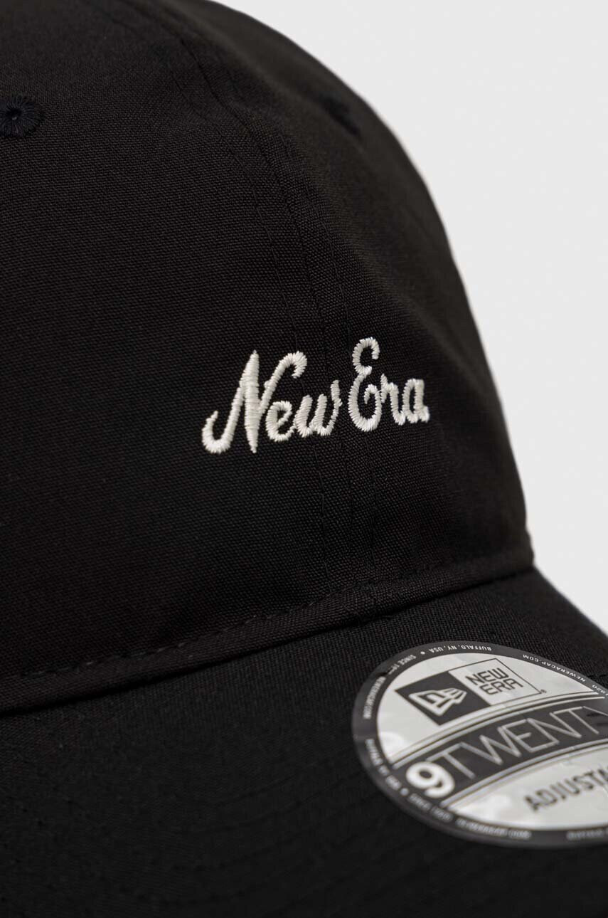 New Era Шапка с козирка в черно с десен - Pepit.bg