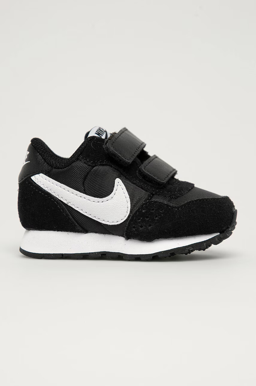 Nike Kids Обувки в черно - Pepit.bg