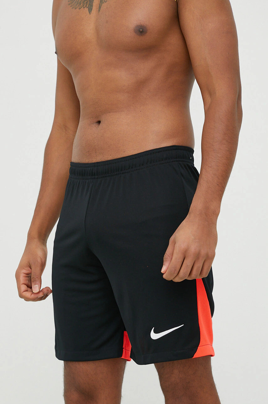 Nike Къс панталон за трениране - Pepit.bg