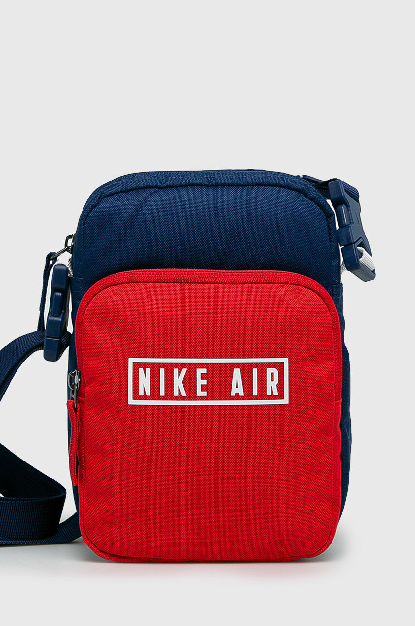 Nike Sportswear Чанта - Pepit.bg
