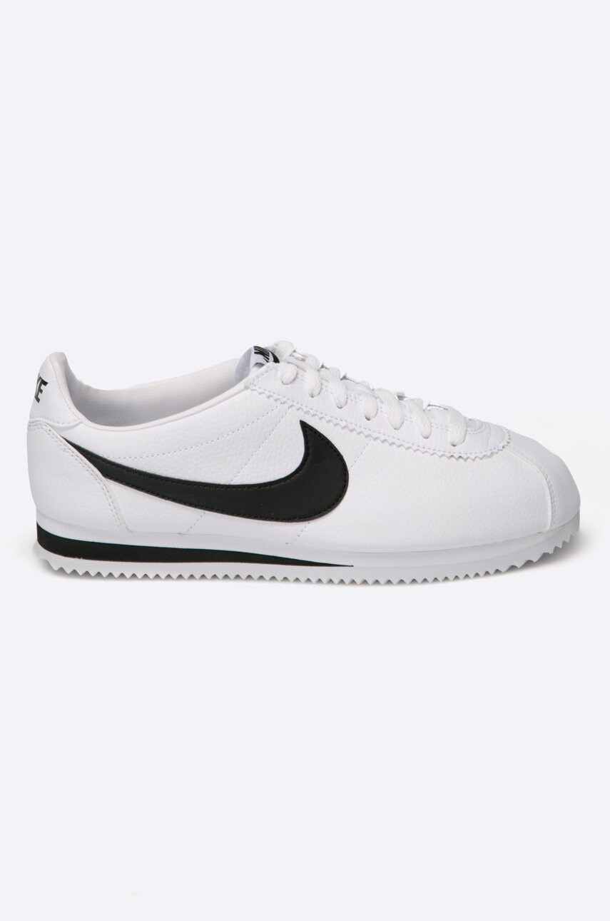Nike Sportswear Обувки - Pepit.bg