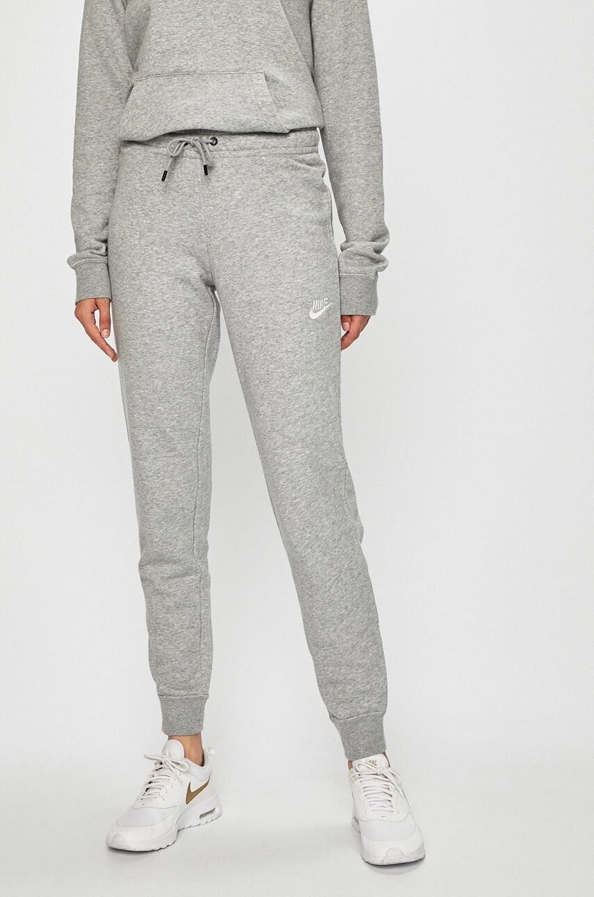 Nike Sportswear Панталони - Pepit.bg