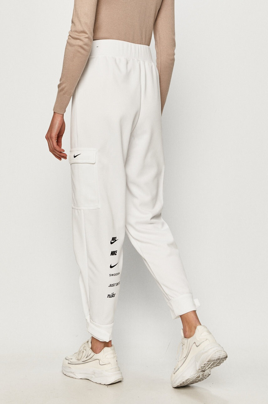 Nike Sportswear Панталони - Pepit.bg