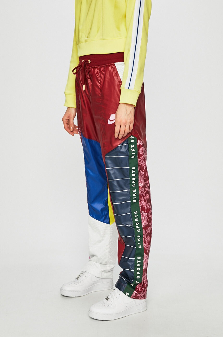 Nike Sportswear Панталони - Pepit.bg
