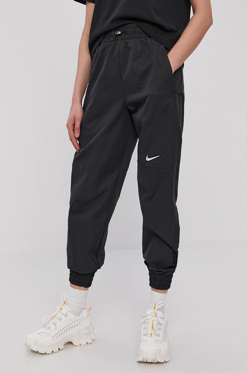 Nike Sportswear Панталони - Pepit.bg