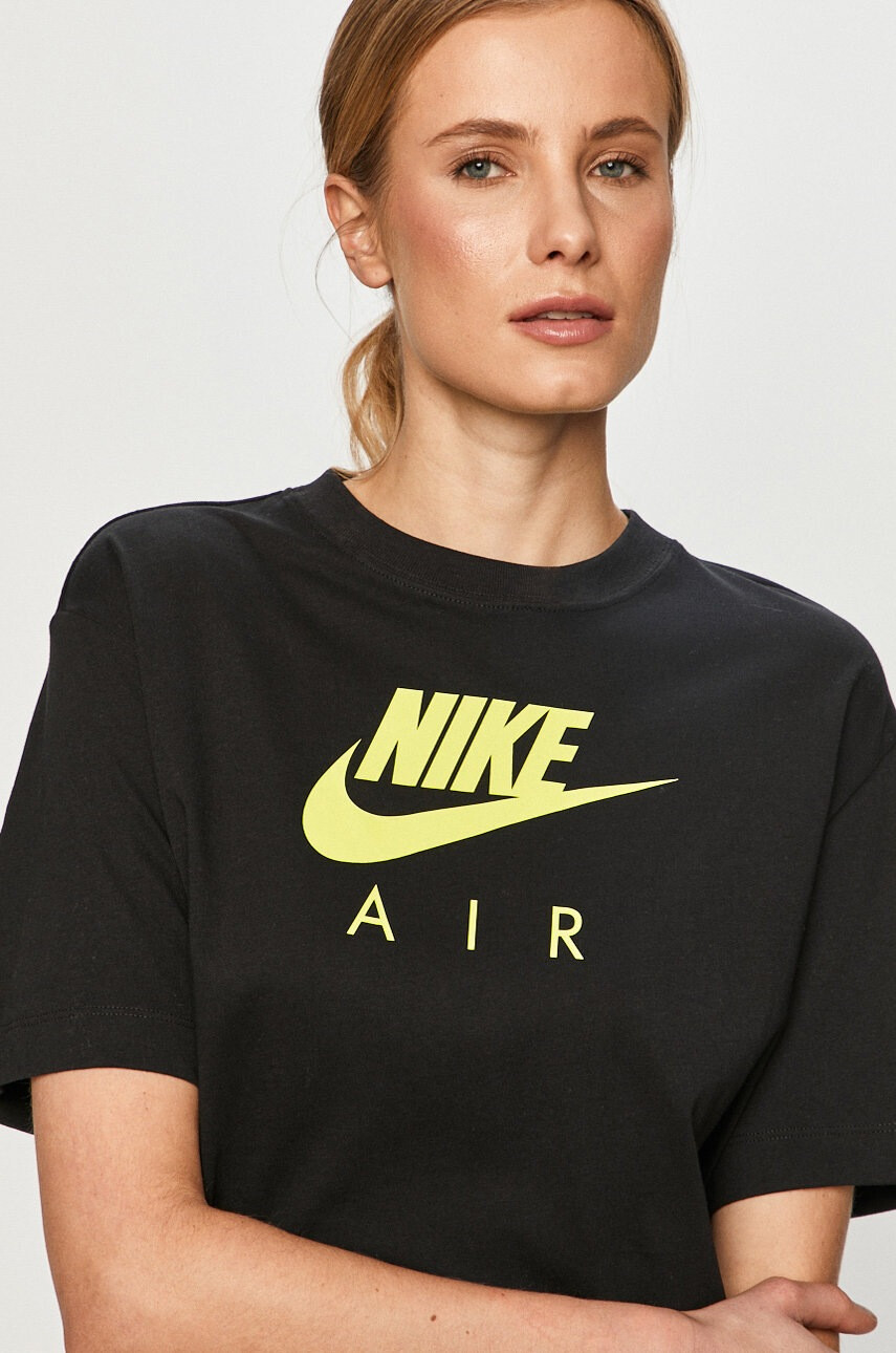 Nike Sportswear Тениска - Pepit.bg