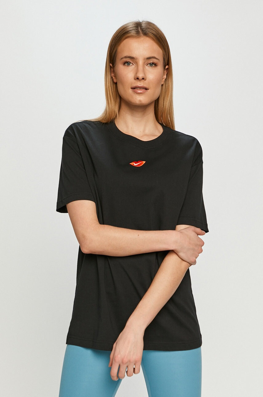 Nike Sportswear Тениска - Pepit.bg