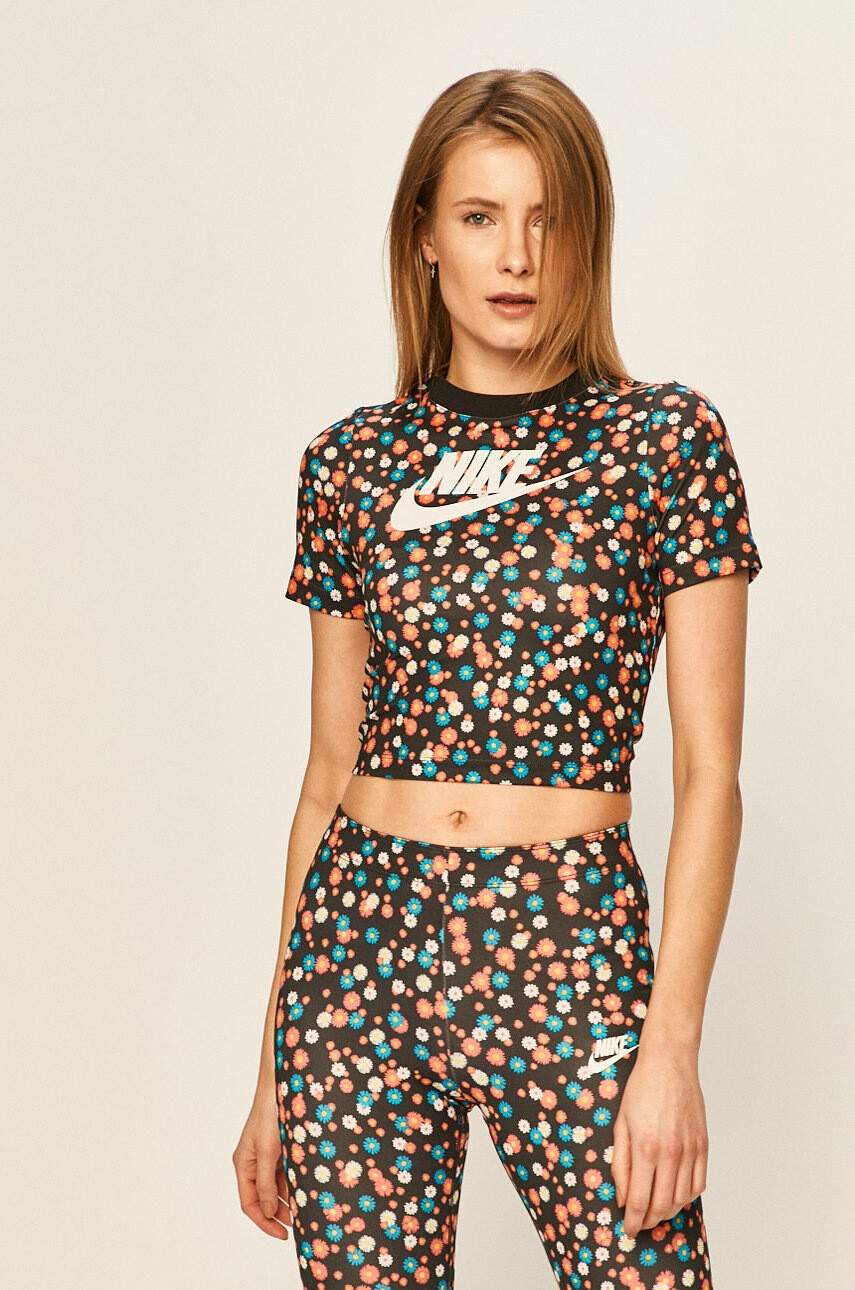 Nike Sportswear Тениска - Pepit.bg