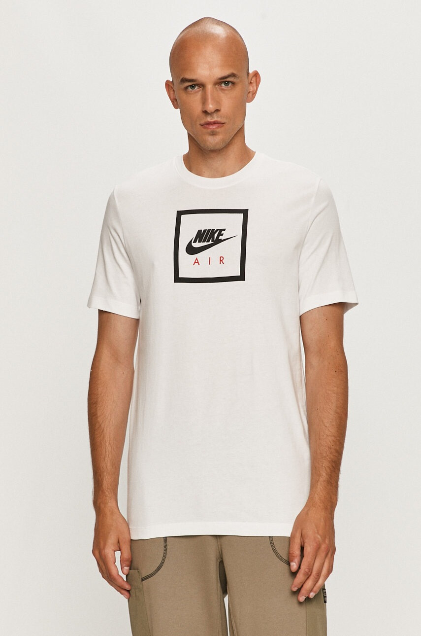 Nike Sportswear Тениска - Pepit.bg