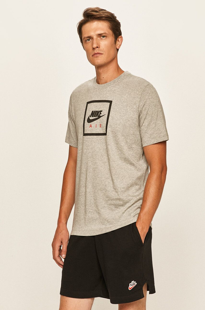 Nike Sportswear Тениска - Pepit.bg