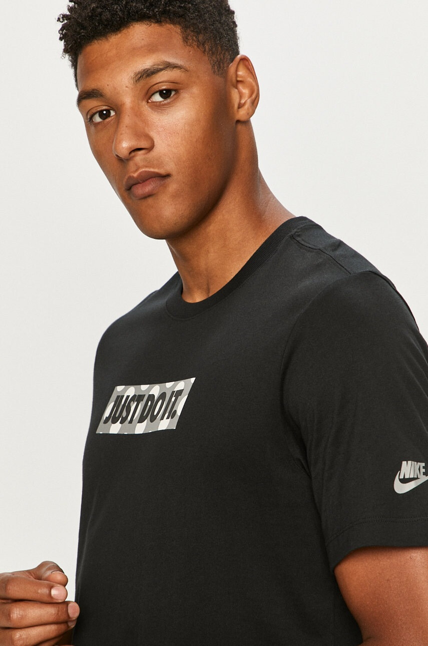 Nike Sportswear Тениска - Pepit.bg