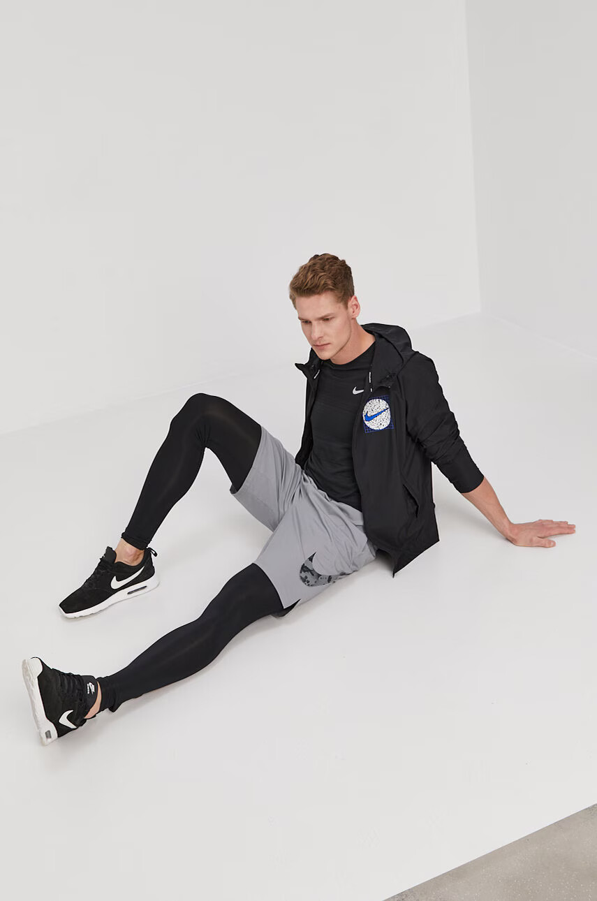 Nike Яке - Pepit.bg