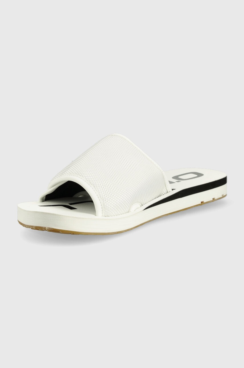 O'Neill Чехли в бяло - Pepit.bg