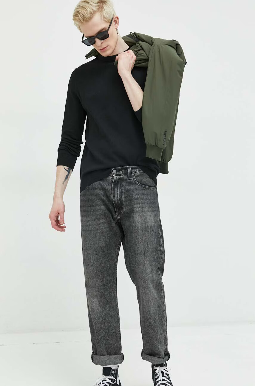 Only & Sons Пуловер мъжки в черно от лека материя - Pepit.bg