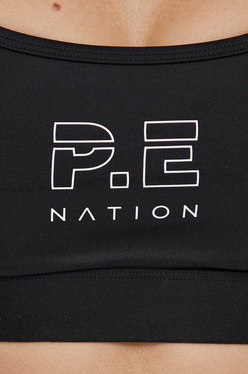 P.E Nation Спортен сутиен в черно с изчистен дизайн - Pepit.bg