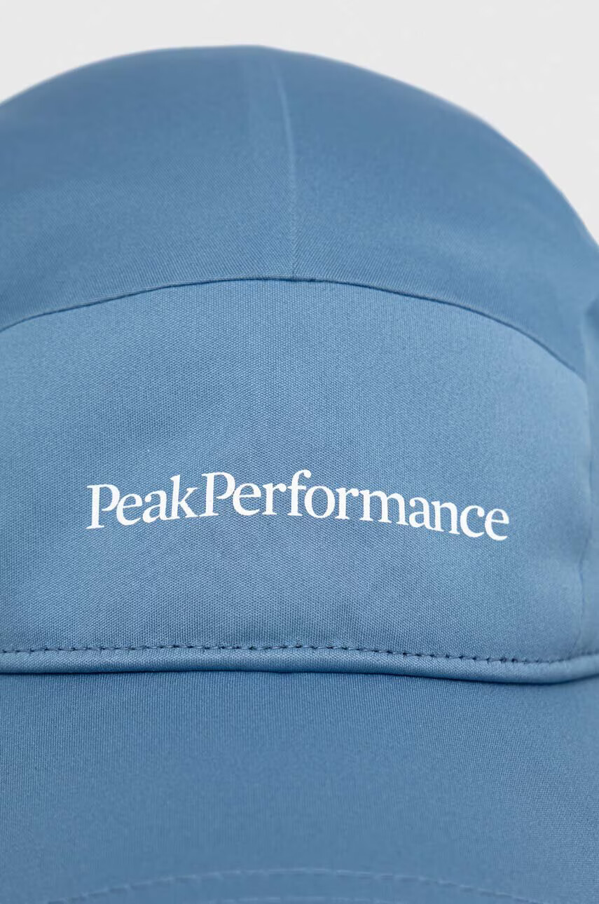 Peak Performance Шапка с козирка Tech Player в синьо с принт - Pepit.bg