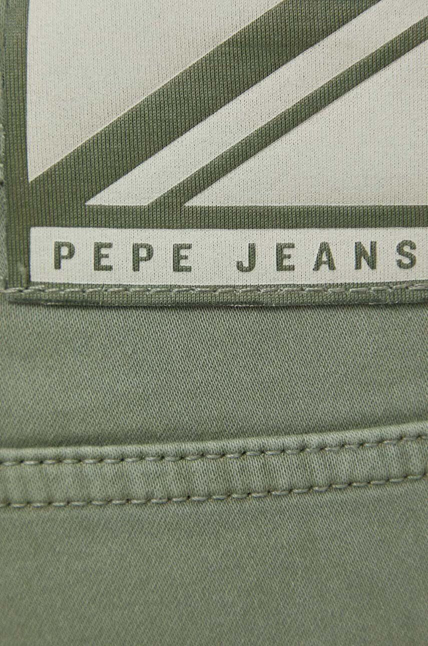 Pepe Jeans Къс панталон Jagger в зелено - Pepit.bg