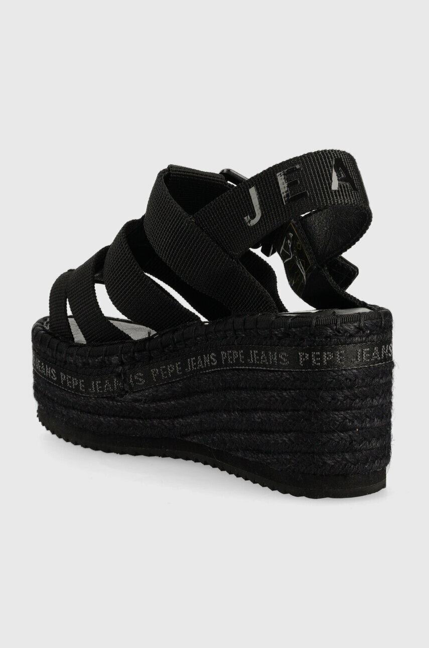 Pepe Jeans Сандали WITNEY в черно със скосена платформа PLS90577 - Pepit.bg