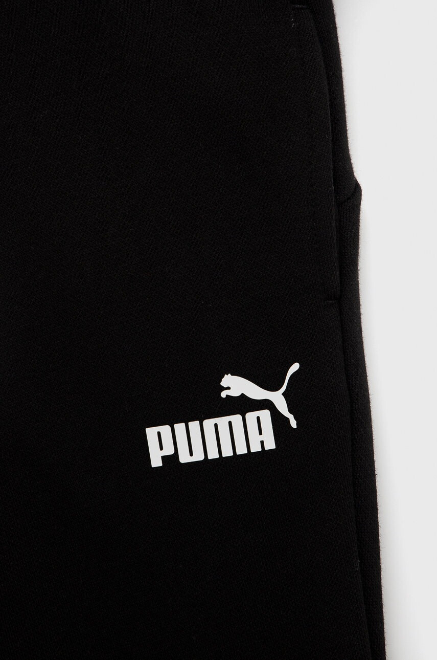 Puma Детски панталон 587038 в черно с принт - Pepit.bg