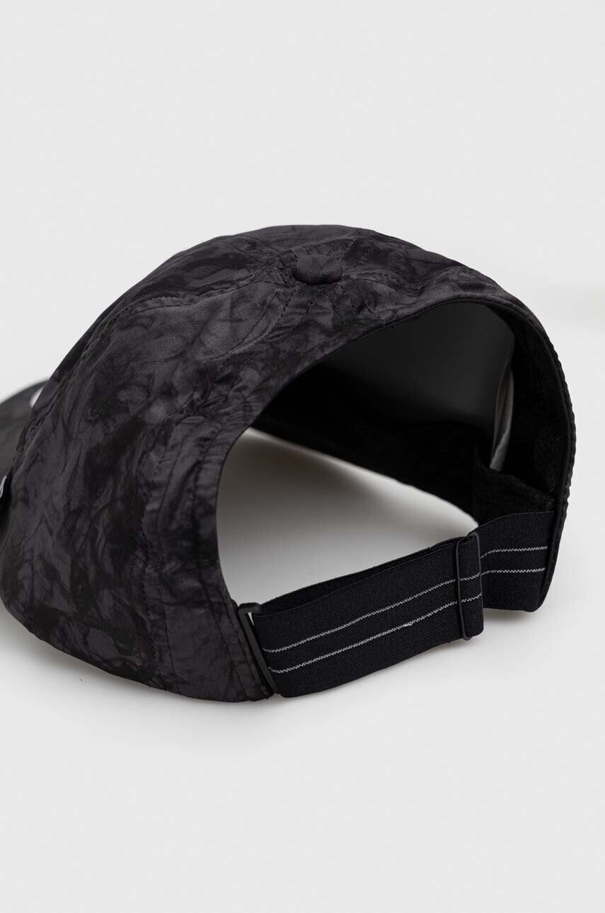 Puma Шапка с козирка в черно с десен - Pepit.bg