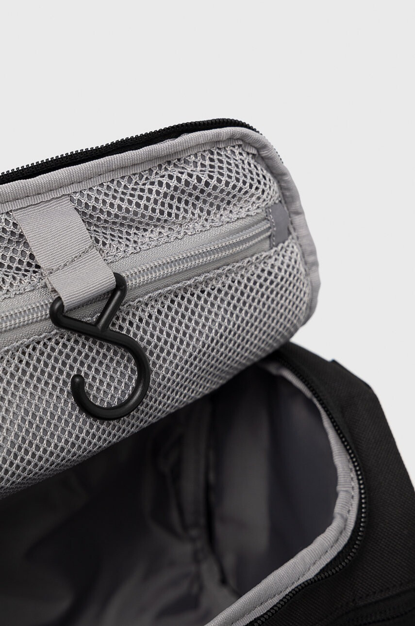 Quiksilver Козметична чанта в зелено - Pepit.bg