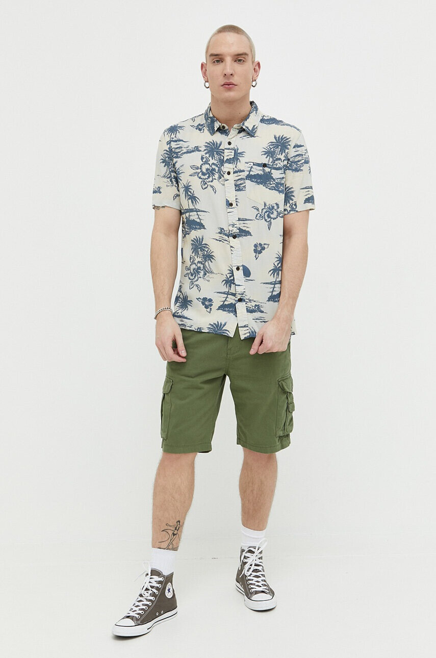 Quiksilver Памучен къс панталон в зелено - Pepit.bg