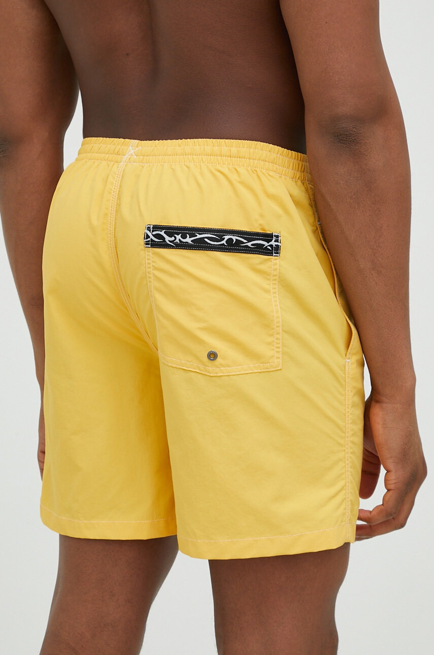 Quiksilver Плувни шорти в жълто - Pepit.bg